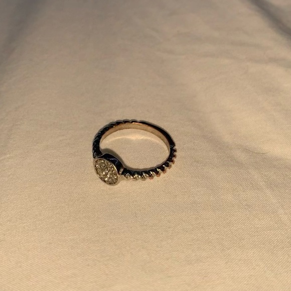 Silver rings - Picture 7 of 15